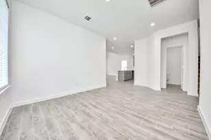 11007 Gardenia Creek Dr, Houston, TX 77044 - Photo 8