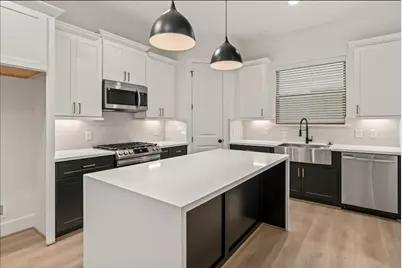 816 Curtin Street #D, Houston, TX 77018 - Photo 2