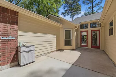 5727 Manor Forest Drive, Kingwood, TX 77339 - Photo 32