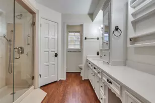 8 Shadowood St, Conroe, TX 77304 - Photo 18