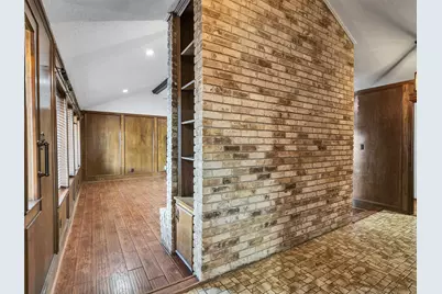 8 Shadowood Street, Conroe, TX 77304 - Photo 6