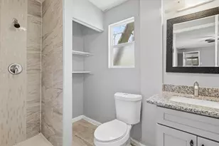 2310 Merle St, Pasadena, TX 77502 - Photo 10