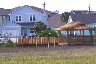 9822 Tulum Ct, Galveston, TX 77554 - Photo 4