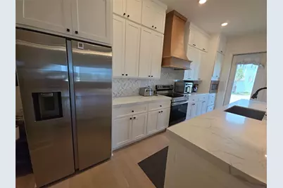 9822 Tulum Court, Galveston, TX 77554 - Photo 16