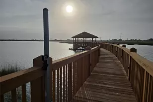 9822 Tulum Ct, Galveston, TX 77554 - Photo 2