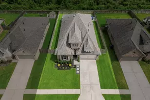 13938 S River Dr, Baytown, TX 77523 - Photo 2