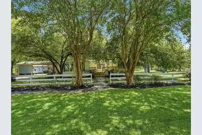 117 River Boat Bend, Dayton, TX 77535 - Photo 2