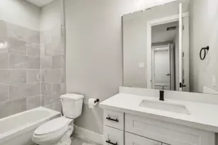 825 Woodcrest Dr, Houston, TX 77018 - Photo 20