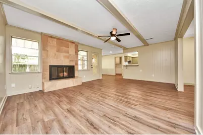 5731 Lodge Creek Drive, Houston, TX 77066 - Photo 8