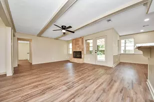 5731 Lodge Creek Dr, Houston, TX 77066 - Photo 4