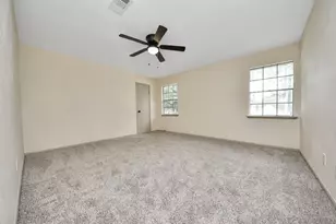 5731 Lodge Creek Dr, Houston, TX 77066 - Photo 20