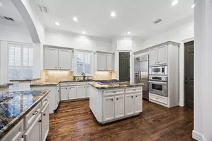 2214 Driscoll St, Houston, TX 77019 - Photo 12