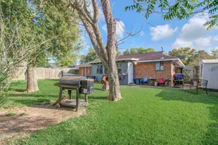 1710 W 11th St, Freeport, TX 77541 - Photo 32