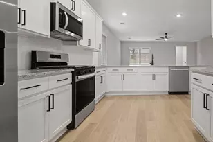 21510 Bluebonnet Bay Dr, Magnolia, TX 77354 - Photo 6