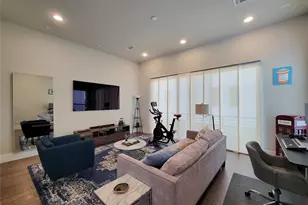 5709 Larkin St, Houston, TX 77007 - Photo 14