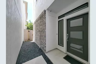 5709 Larkin Street #A, Houston, TX 77007 - Photo 6
