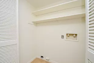 2100 Tanglewilde St, Houston, TX 77063 - Photo 20