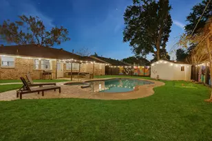 5819 Chrystell Ln, Houston, TX 77092 - Photo 2