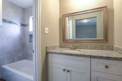 11402 Brook Meadows Lane, Meadows Place, TX 77477 - Photo 6