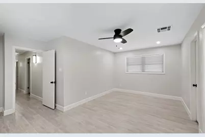 5911 Rutherglenn Drive, Houston, TX 77096 - Photo 10
