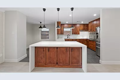 5911 Rutherglenn Drive, Houston, TX 77096 - Photo 6