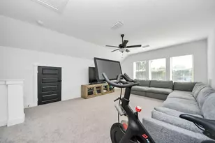 949 Lilly Flower Ln, Houston, TX 77091 - Photo 30