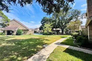 11663 Village Pl Dr, Houston, TX 77077 - Photo 14