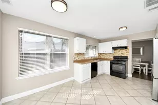 9611 Cleveland Bay Ct, Houston, TX 77065 - Photo 10