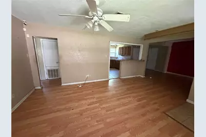 2631 N Camp Circle, La Marque, TX 77568 - Photo 2