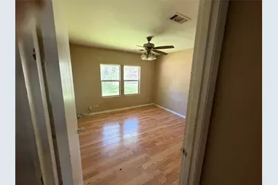 2631 N Camp Circle, La Marque, TX 77568 - Photo 6