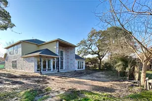 10418 Brinwood Dr, Houston, TX 77043 - Photo 16