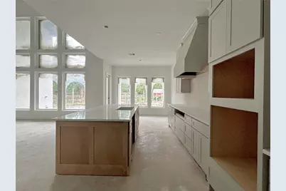 10418 Brinwood Drive, Houston, TX 77043 - Photo 8