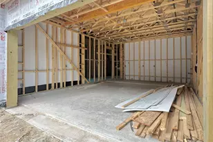 10418 Brinwood Dr, Houston, TX 77043 - Photo 14