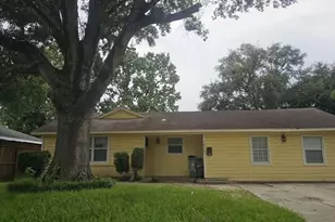 10101 Rebel Rd, Houston, TX 77016 - Photo 2