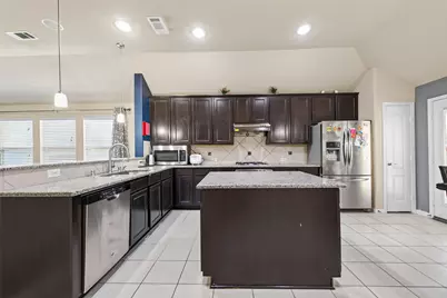6810 Blue Glade Drive, Richmond, TX 77406 - Photo 10