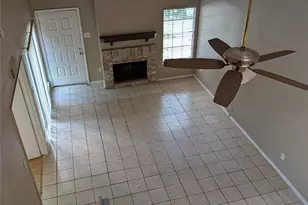 12214 Bob White Dr, Houston, TX 77035 - Photo 8