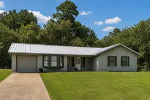 703 Sterling Ct, Crockett, TX 75835 - Photo 1