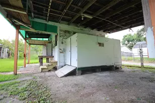 301 19th Ave N, Texas City, TX 77590 - Photo 20