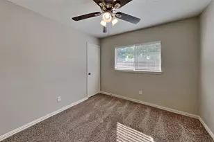 9606 Yearling Cir, Houston, TX 77065 - Photo 12