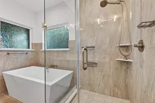 3323 Cornell St, Houston, TX 77022 - Photo 32