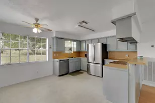 61 Campfire Cir, Coldspring, TX 77331 - Photo 8