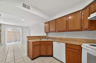 10555 Turtlewood Ct, Houston, TX 77072 - Photo 24
