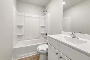 8208 Sunberry Shadow Dr, Houston, TX 77016 - Photo 8