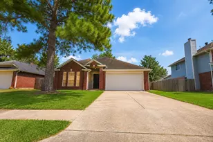 9423 Rippling Fields Dr, Houston, TX 77064 - Photo 2