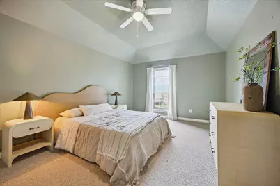 5591 Beverlyhill Street, Houston, TX 77056 - Photo 16
