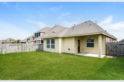 4810 Bay Vista Drive, Baytown, TX 77523 - Photo 18