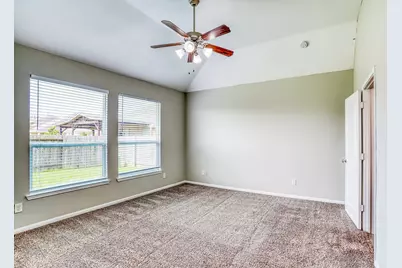 4810 Bay Vista Drive, Baytown, TX 77523 - Photo 10