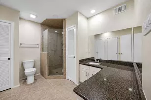 2238 S Piney Point Rd, Houston, TX 77063 - Photo 12