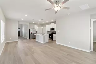 14167 Granger Pointe Ln, Conroe, TX 77302 - Photo 4