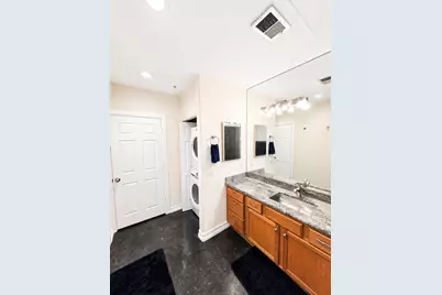 1602 Elgin Street #5, Houston, TX 77004 - Photo 12